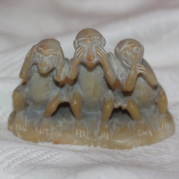 Hear No See No Speak No Evil Soapstone Monkeys Monkey Vintage #7370 - Picture 1 of 3